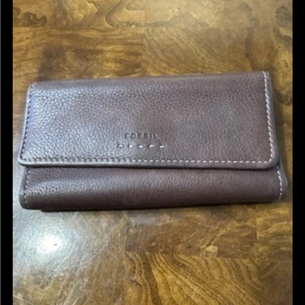 Vintage Fossil Pebbled Brown Leather Tri-Fold Wallet